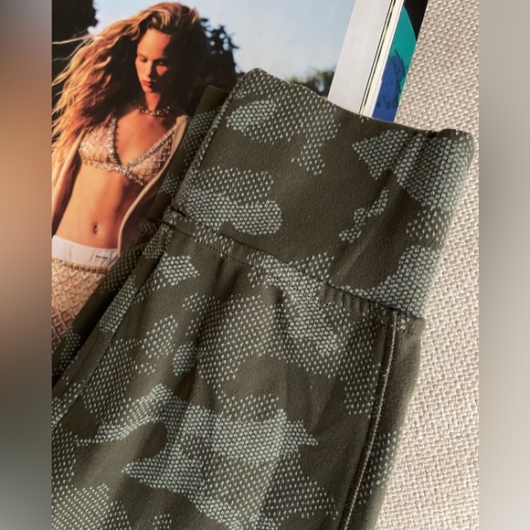 Lululemon Ready To Rulu Joggers 29” In Heritage Camo Dark Olive Green Size 2 - Picture 13 of 16